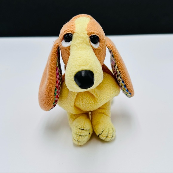 Applause Other - Hush Puppies Basset Hound Soft Stuffed Plush Puppy Dog 6” Beanbag Applause
